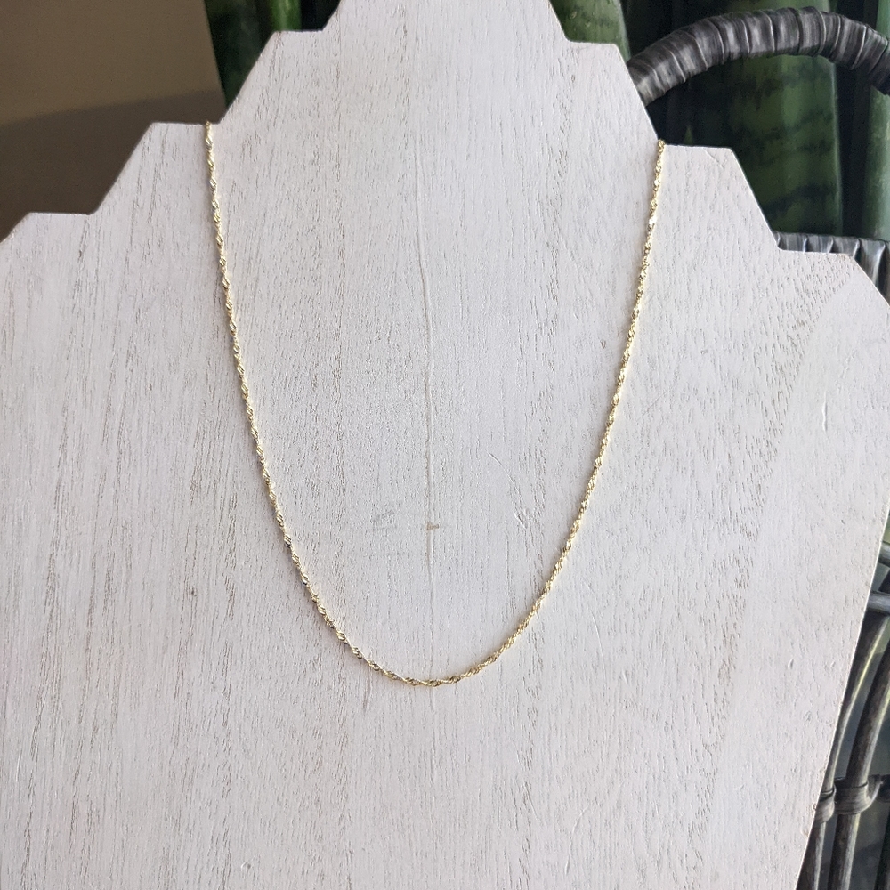 10K Solid Gold Singapore Chain Necklace "Weavers of Connection" necklace - Picture 6 of 17